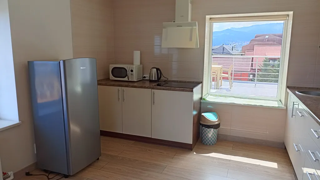 Трёхкомнатная квартира с панорамным видом на море и горы