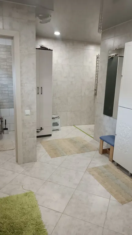 Новый коттедж для семейного отдыха в черте города