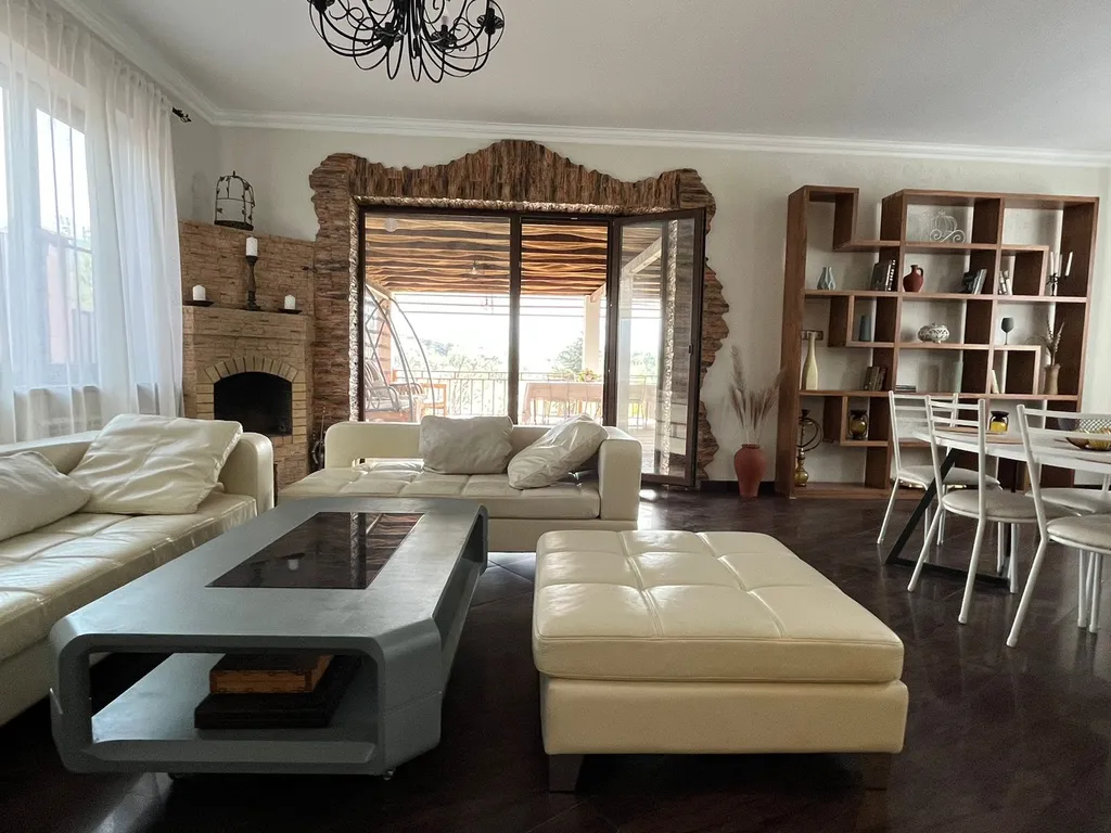 Коттедж Дом на горе — аренда посуточно в Алматы