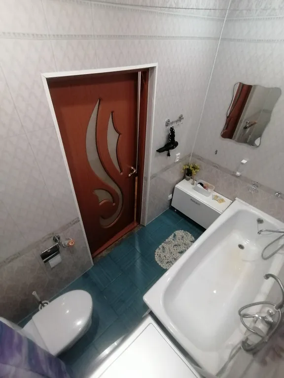 Солнечная и теплая однушка в районе Военкомата