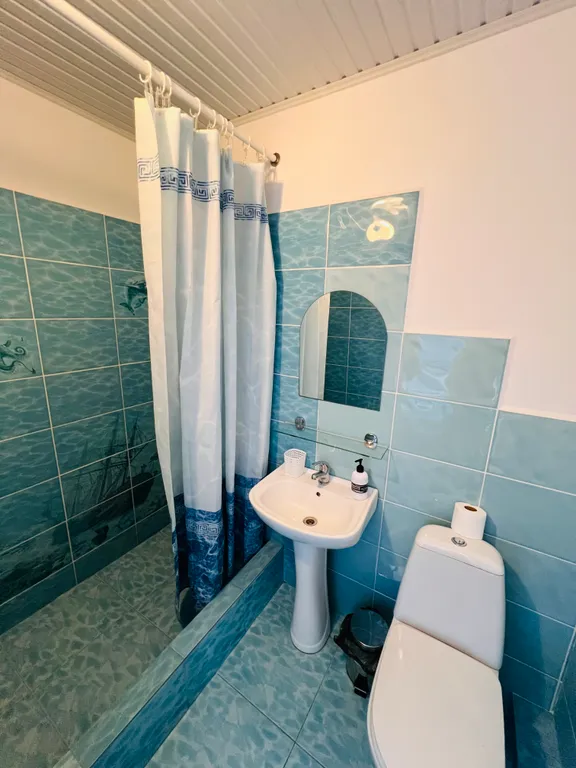 Семейный четырехместный 2-х комнатный номер с балконом