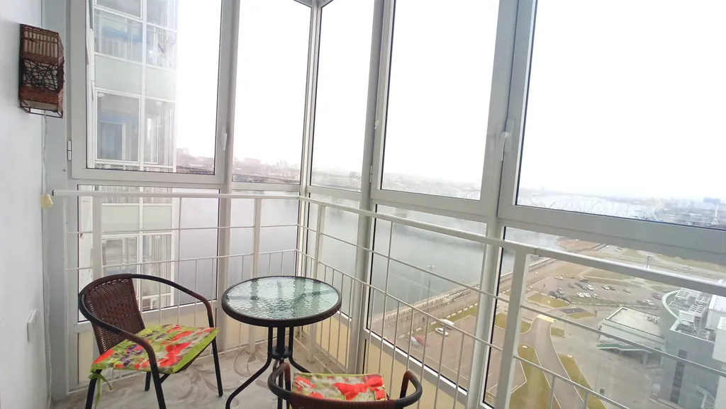 2-комнатная квартира с видом на Енисей, 9 минут до Бобрового лога