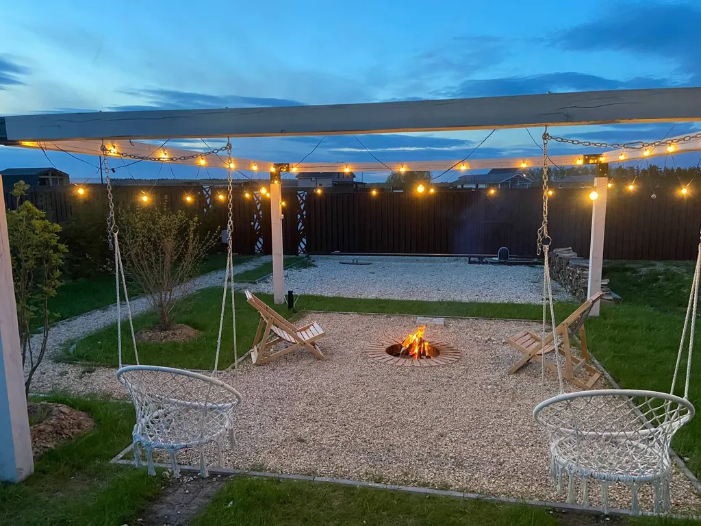 Дом с красивой костровой зоной