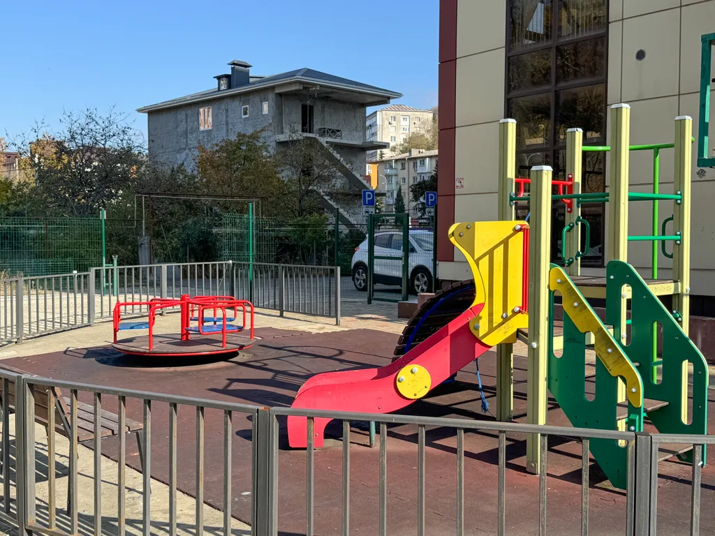 Студия с балконом