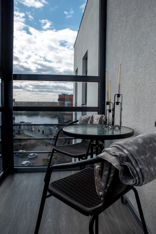 Уютная квартира с панорамным балконом