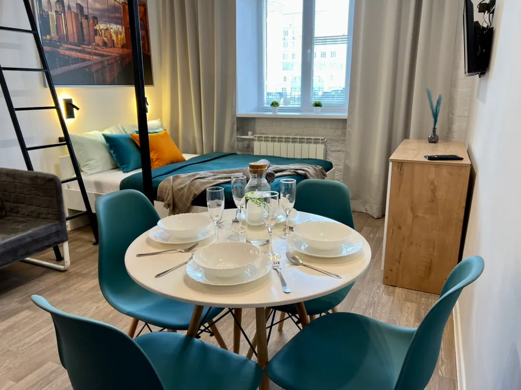 Квартира Дизайнерская студия на четверых гостей — аренда посуточно в Новосибирск