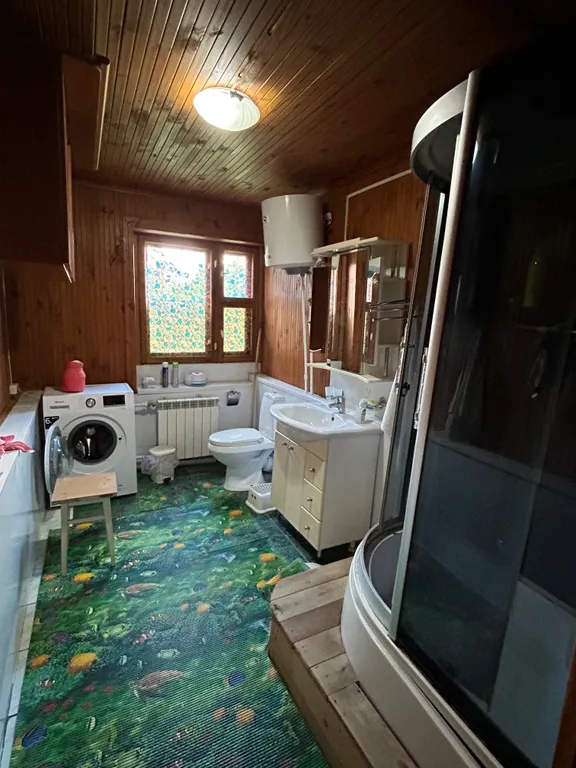 Большой уютный дом