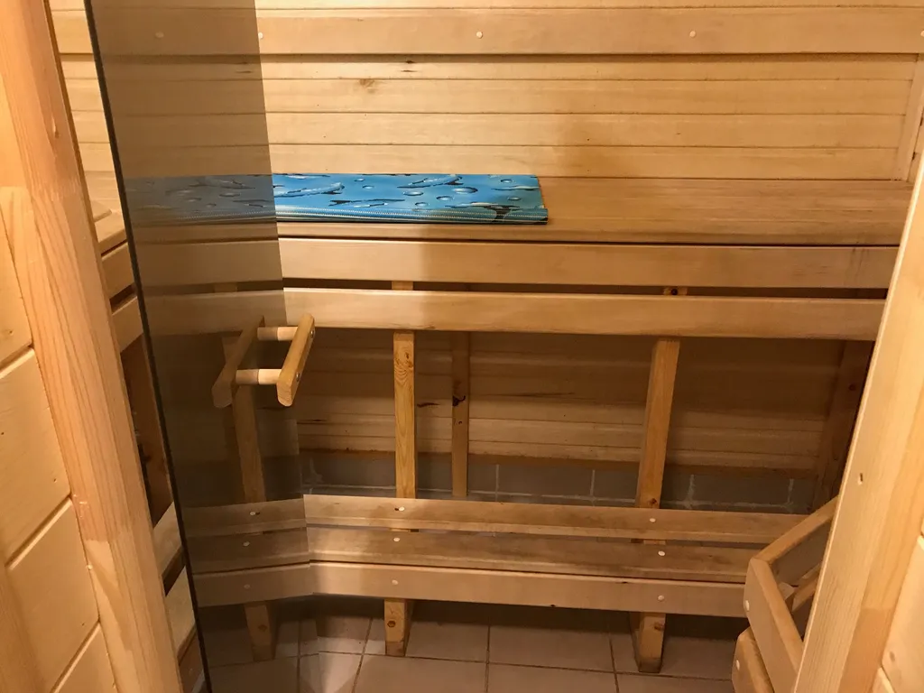 Трехкомнатный коттедж с сауной