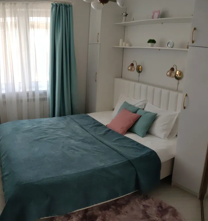 Квартира с 2 отдельными спальнями и кухней-гостинной недалеко от моря