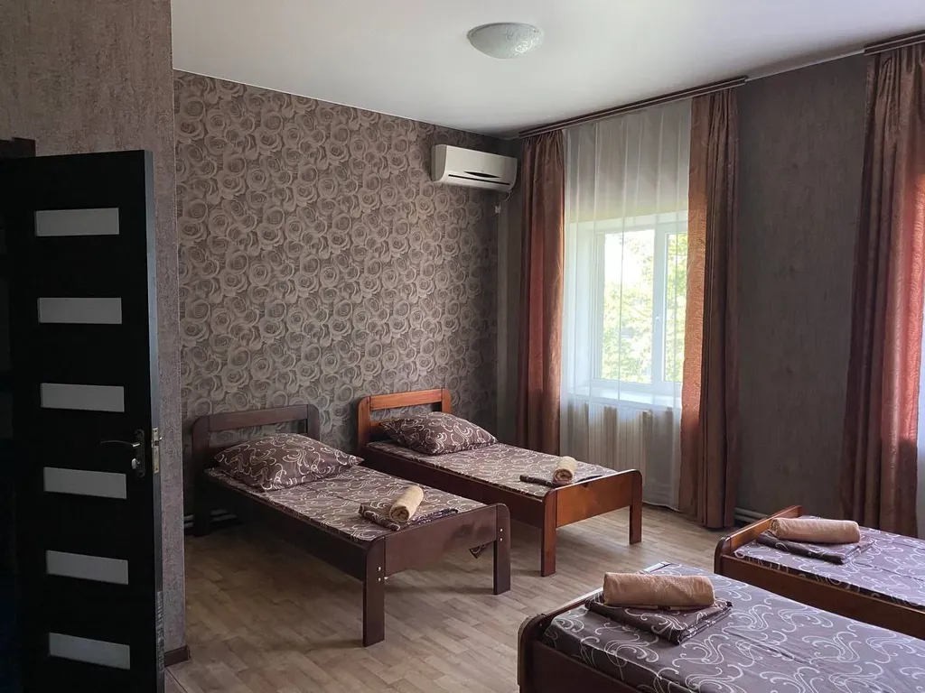 Квартира Пятиместный номер с кондиционером, собственным санузлом — аренда посуточно в Бердянск