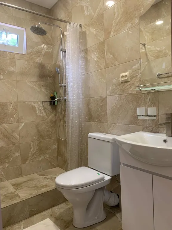 Квартира Квартира Гостевой дом у Марго, между старой и Новой Гагрой, 200 м от моря. — Гагра