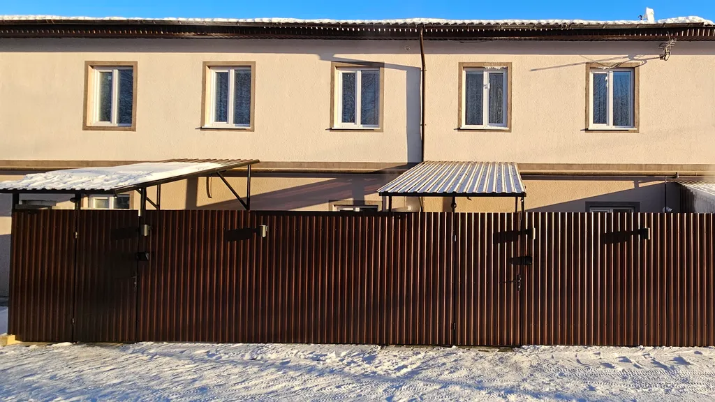 Семейное бунгало возле леса