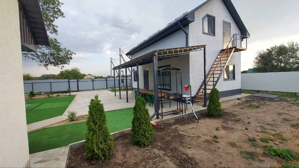 Коттедж Гостевой Дом с баней — Старокорсунская