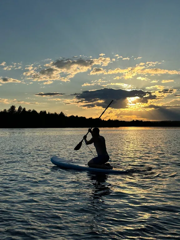 Дом на берегу озера
