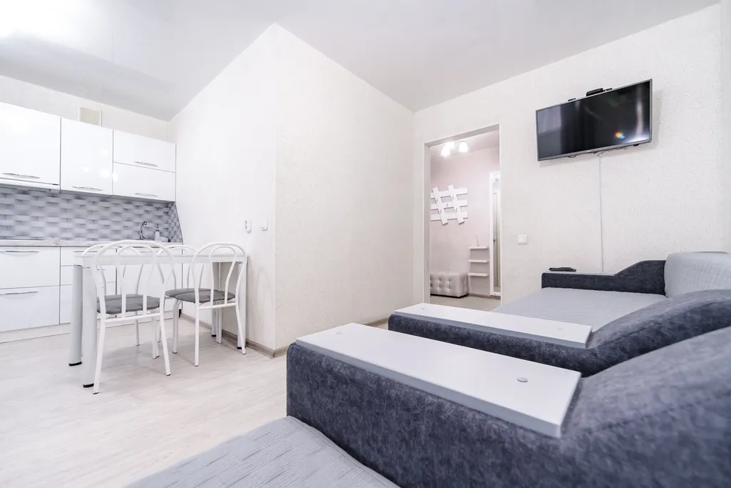 Чистая уютная студия в центре, заселение до 23-00