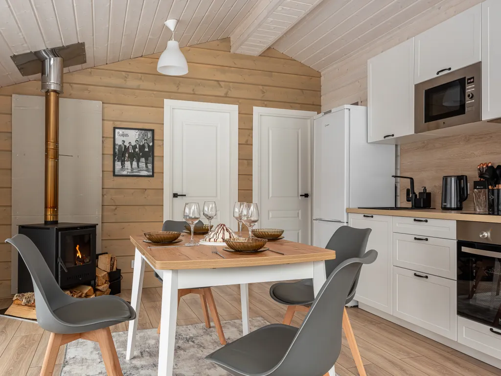 Домик у леса с камином и баней