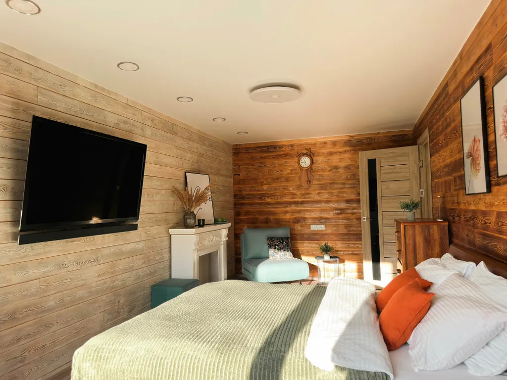 Квартира с видом на историческую часть города, церковь, озеро