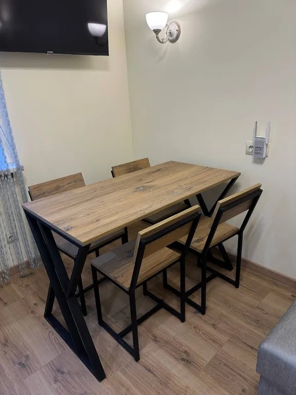 Двухкомнатная квартира в самом центре города со своим двориком и баней