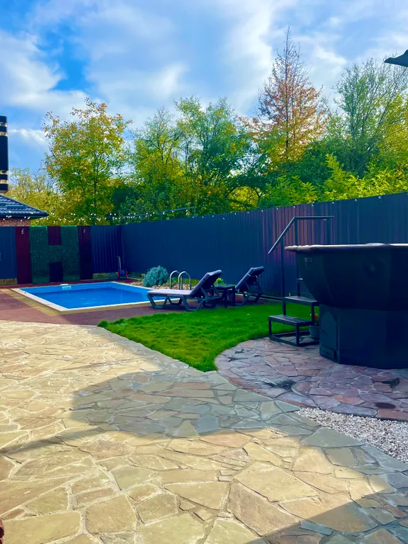 Дом с теплым бассейном и банным чаном Краснодар