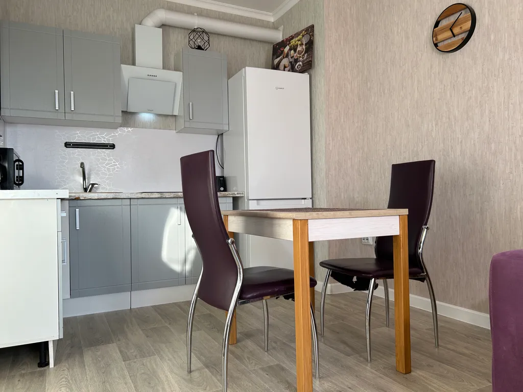 Новая комфортная квартира с кондиционером в удобном месте