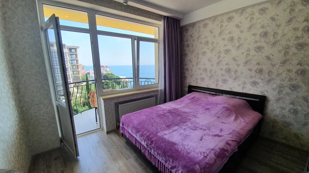 Квартира с видом на море у моря — аренда посуточно в Отрадное