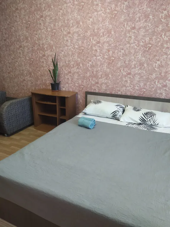 Рядом все заводы, бюджетный вариант.