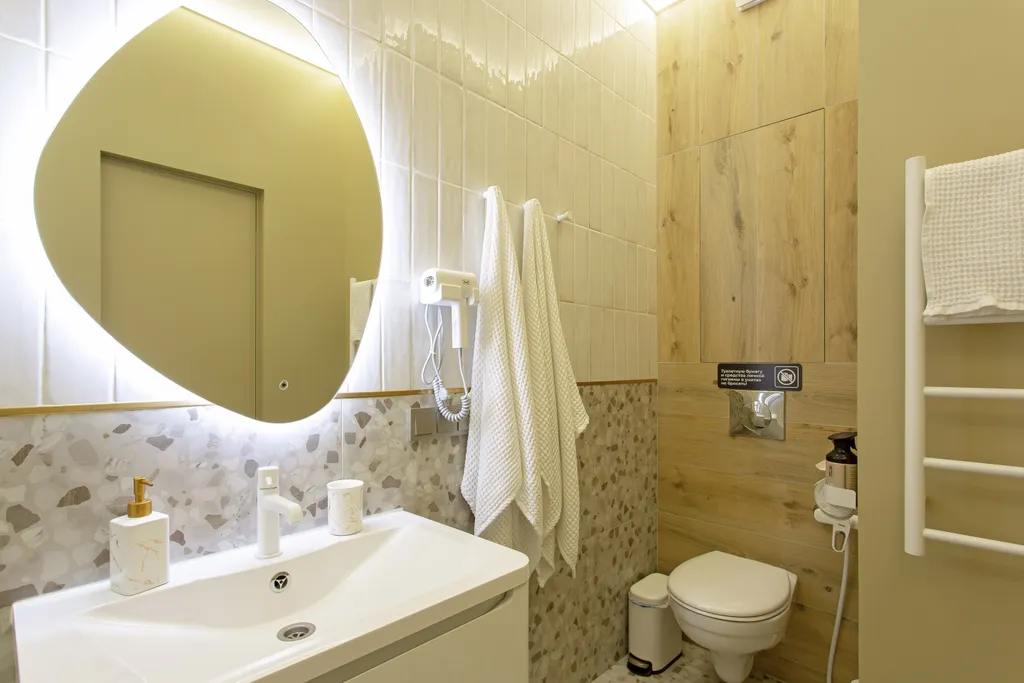 Уютная студия на берегу реки со своей террасой и живописным видом