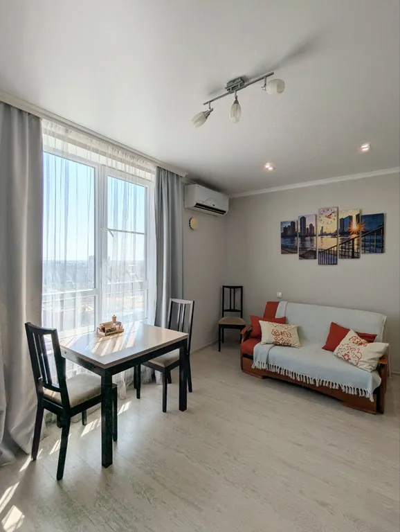 Евроквартира с панорамным видом, в элитном ЖК с фонтаном, центр города — аренда посуточно в Астрахань