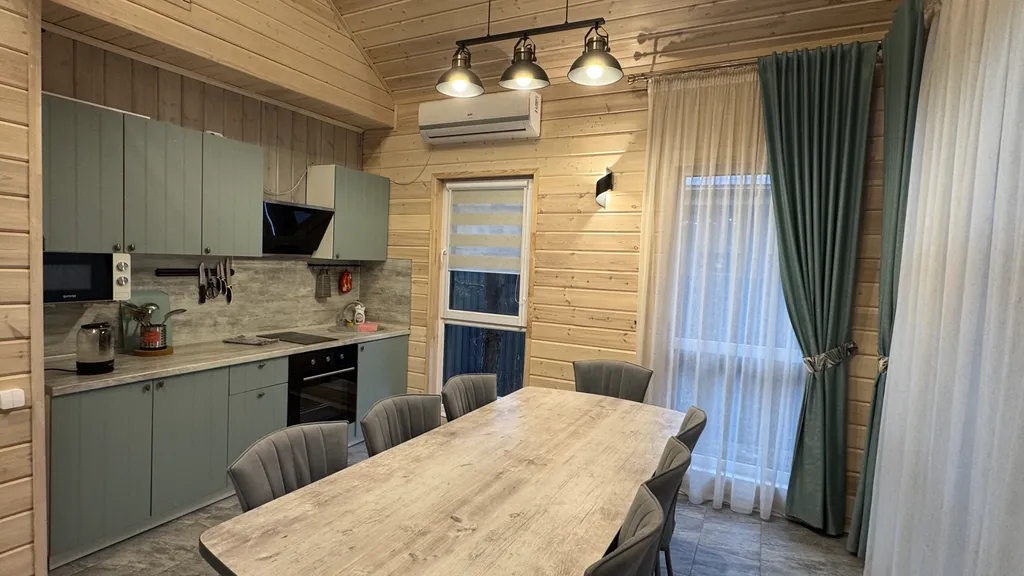 Новый Теплый двухэтажный дом до 10 человек 1км Солнечная Долина