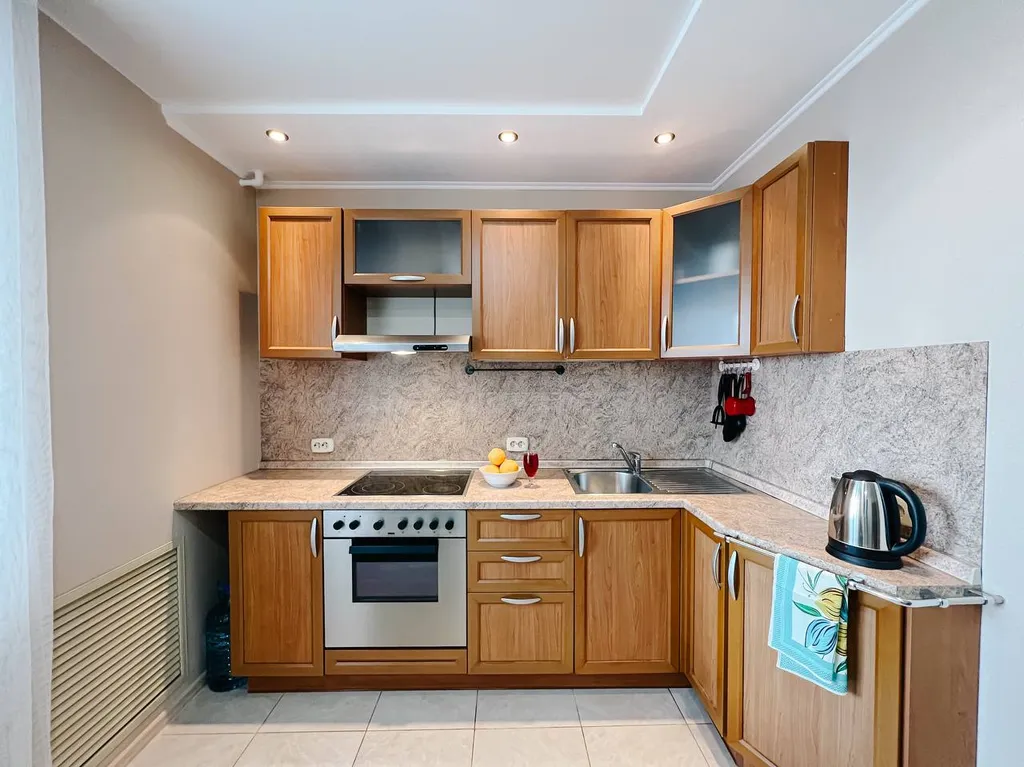 Уютная квартира с новым ремонтом, район ЖД вокзала