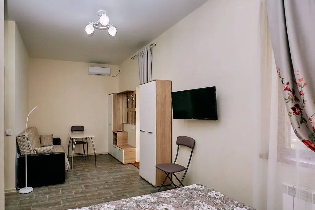 Уютная студия с террасой