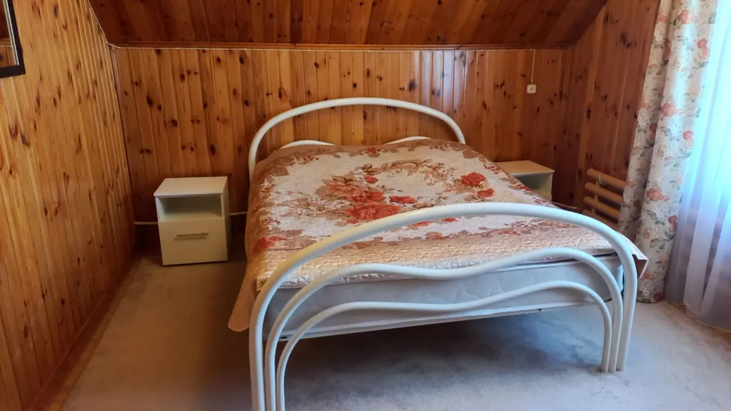 6-комнатный Дом