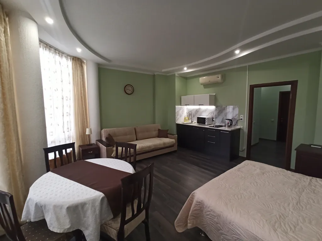 Комфортные апартаменты-студия 4+