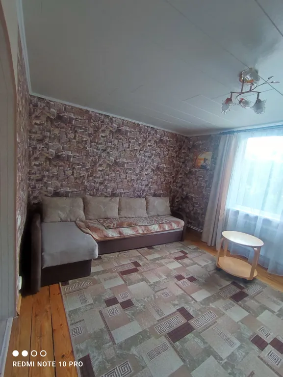 Полдома с банькой с отдельным входом