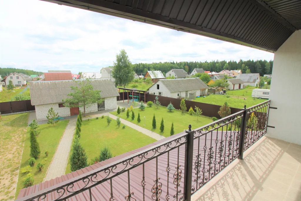 8-комнатный Дом