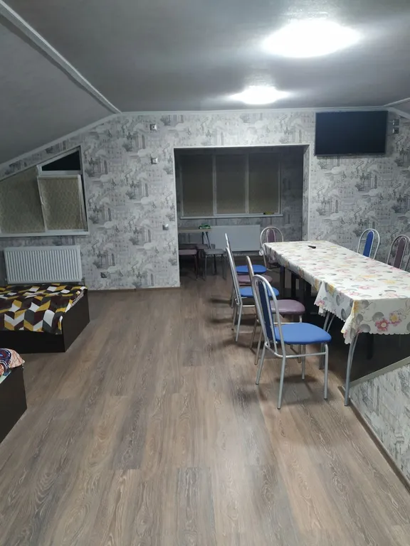 Коттедж Новый 2-этажный дом с бассейном — Луганск