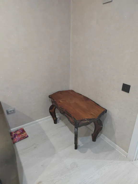 Шикарная двухкомнатная квартира с евроремонтом в тихом спальном районе