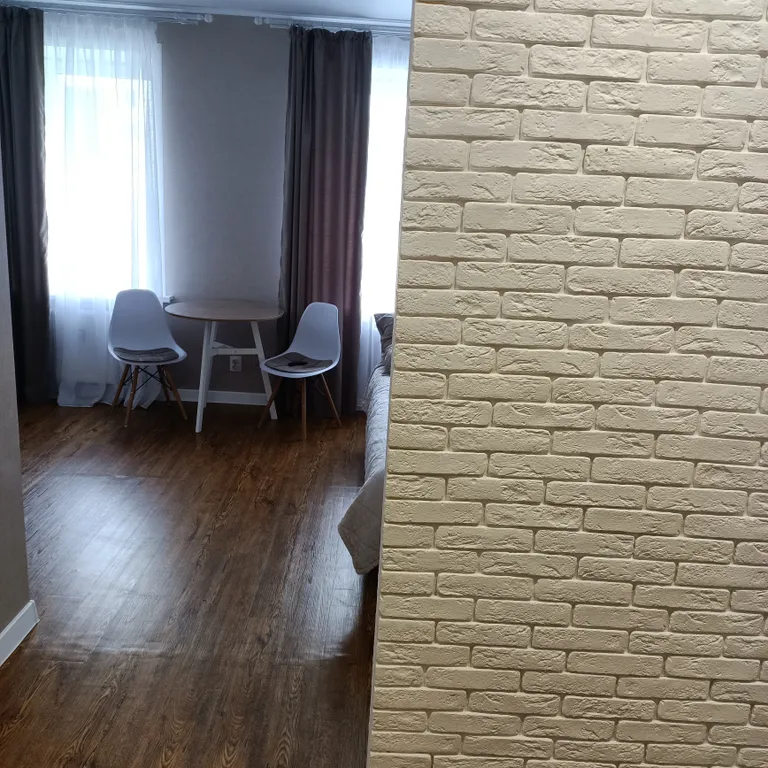 Уютная студия в зеленом массиве