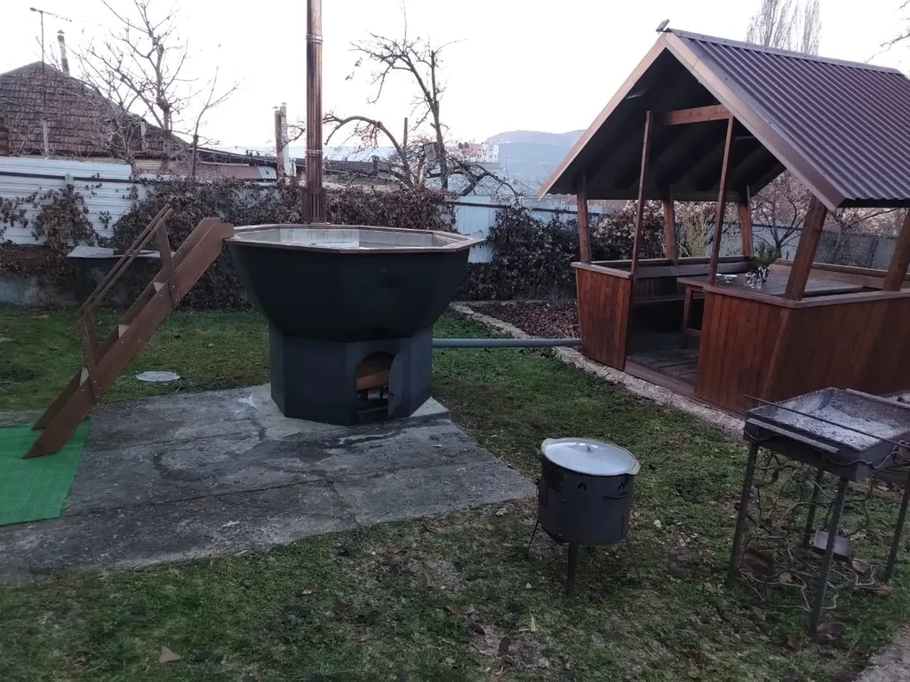 Коттедж Дом в пешей доступности до парка. Дом с банным чаном — Кисловодск