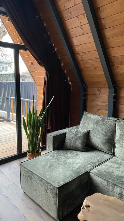 Дом А - фрейм в тихом районе у реки Белой