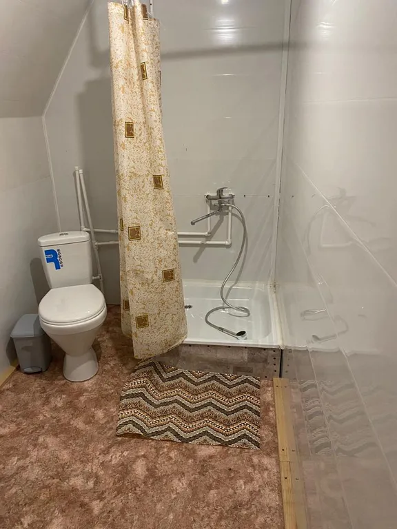 Дом в Тирляне на берегу озера