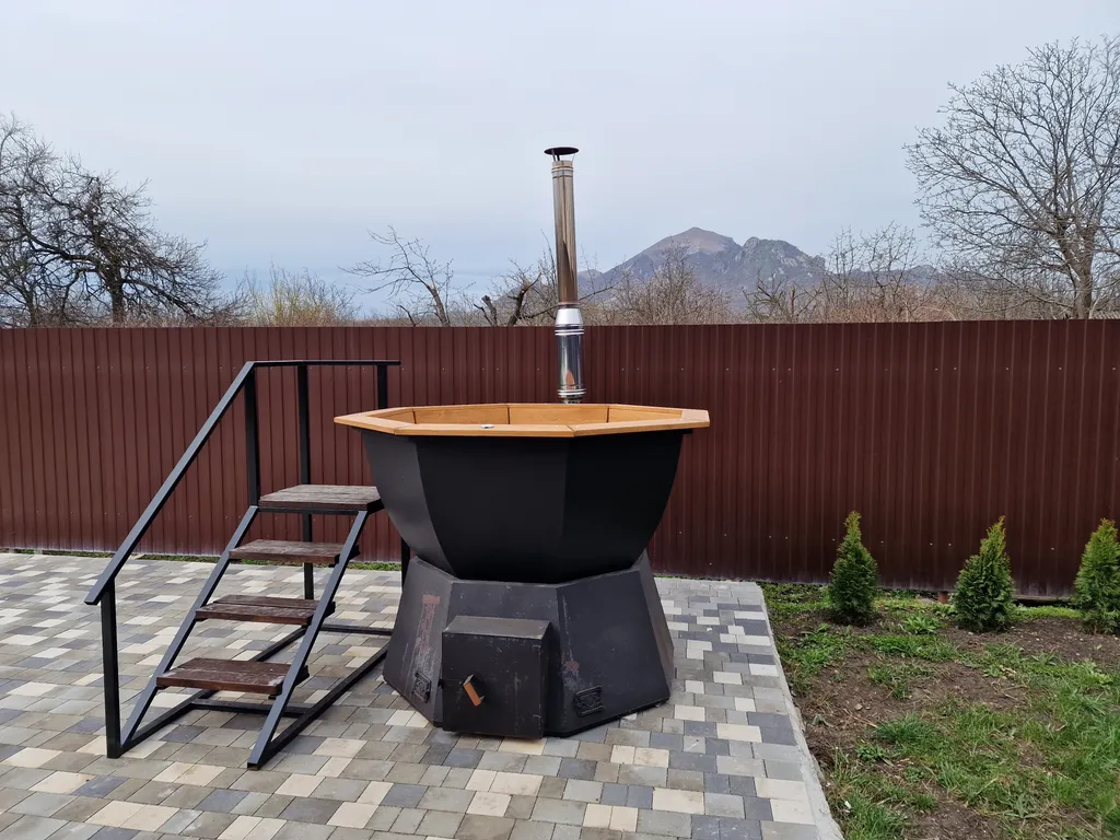 Дом с баней на дровах и банным чаном