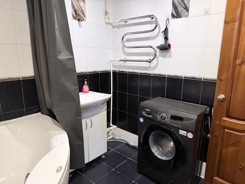 Двухкомнатная квартира рядом с набережной Волги