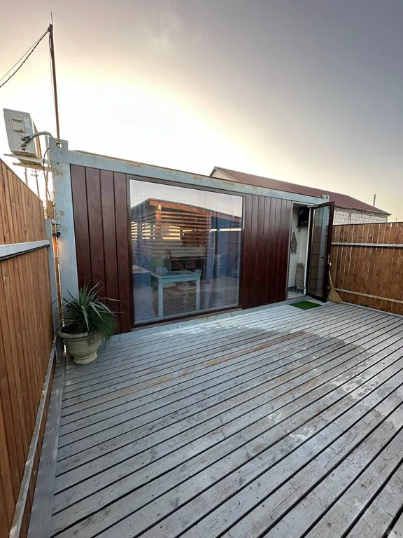 Коттедж Коттедж Дача терраса современный жилой контейнер — Махачкала