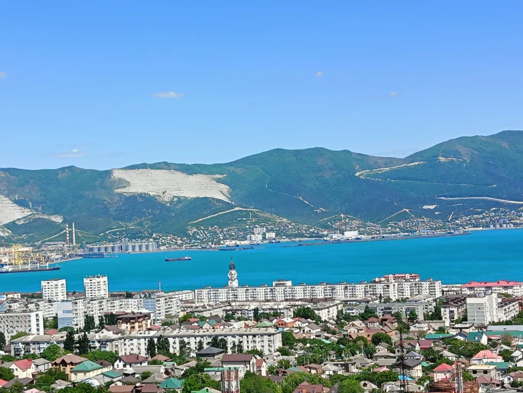 Квартира Квартира Уютная евродвушка с видом на море — Новороссийск