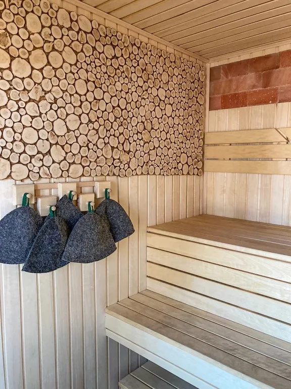 Уютный коттедж БарнХаус с сауной (включена) и сибирским чаном