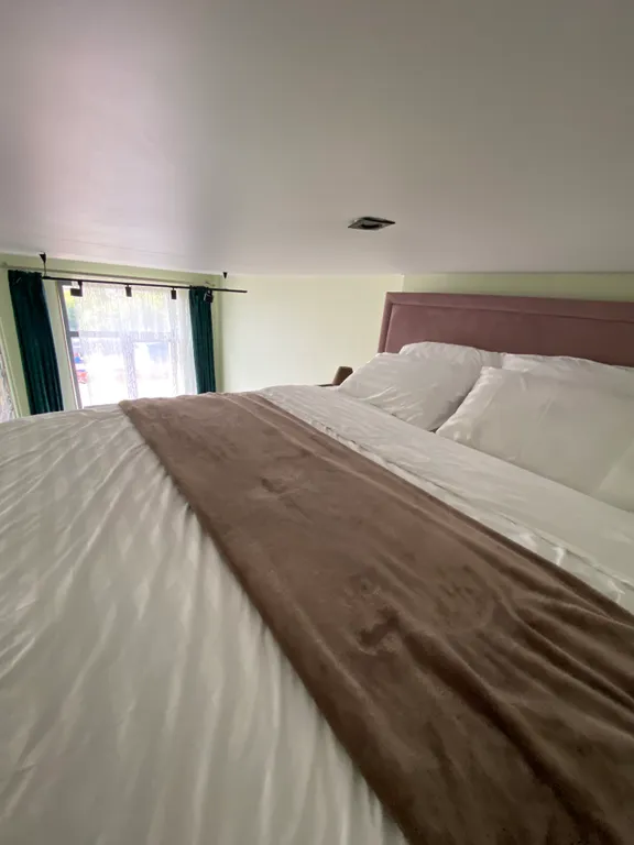 Квартира Квартира Двухуровневая студия — Москва