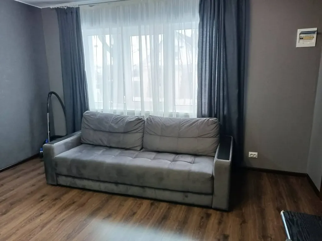 Благоустроенный дом на берегу реки