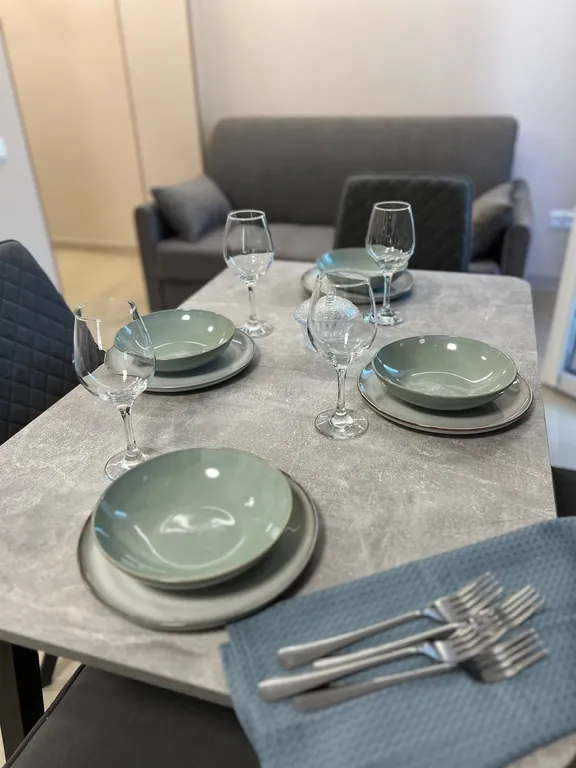 Квартира в доме с бассейном