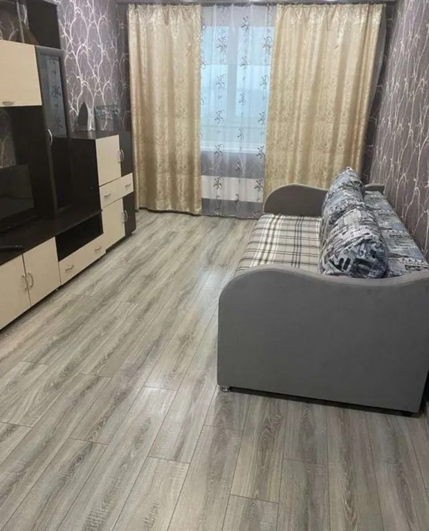 Квартира Хорошая квартира в центре — Тосно